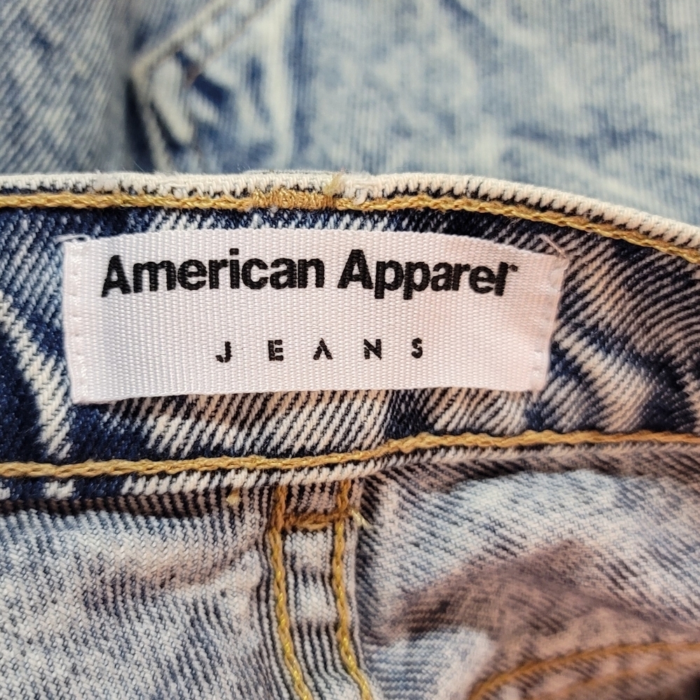 American Apparel denim shorts - Picture 3 of 3
